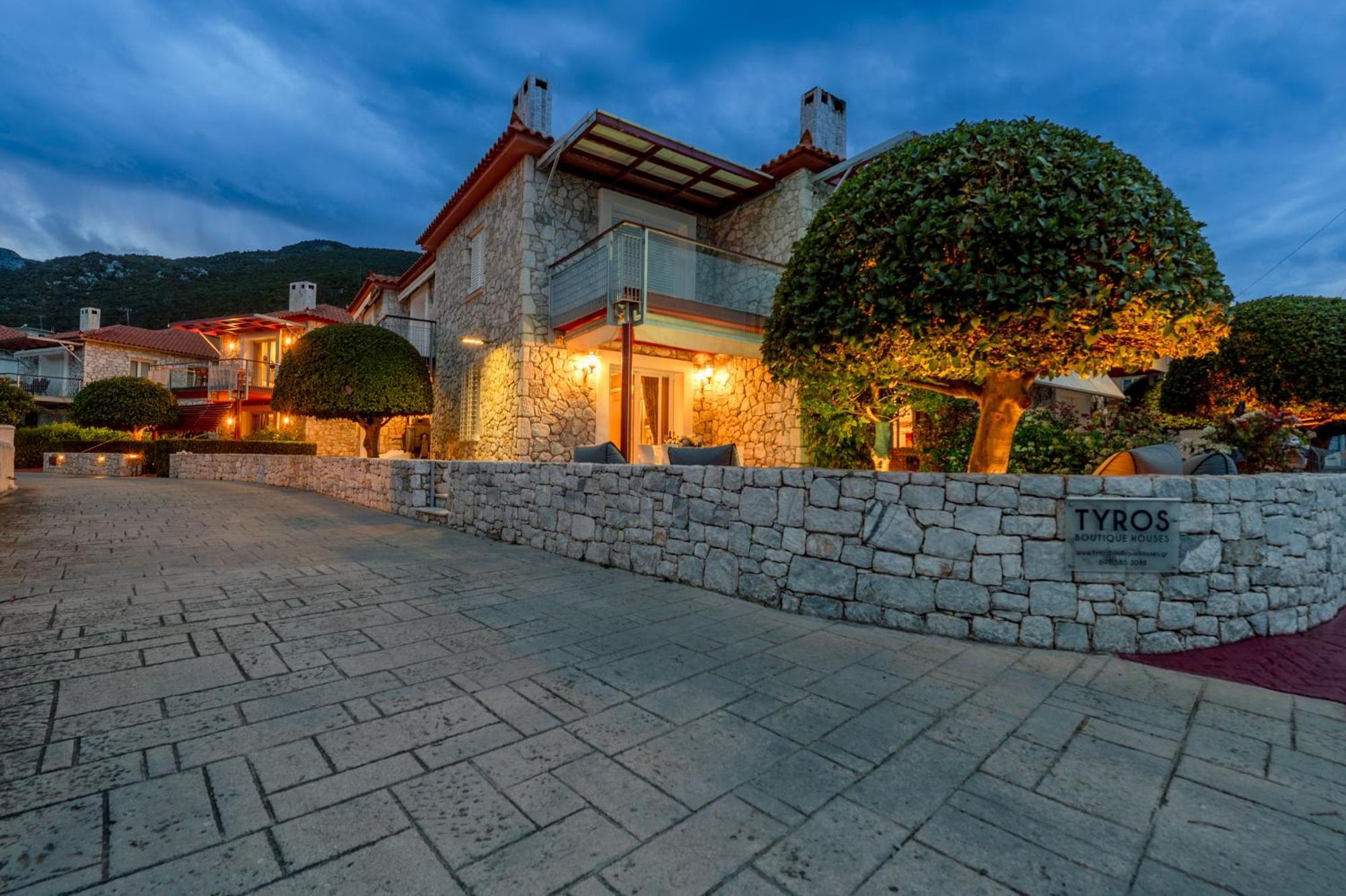 Tyros Boutique Houses Villas Tirós Quarto foto